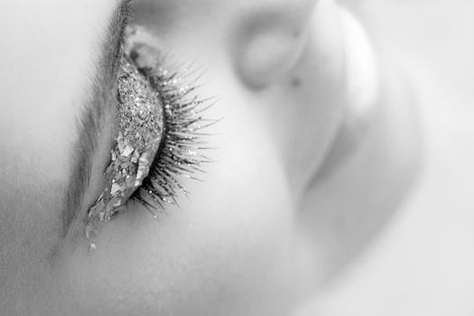 Close-up portrait of beautiful caucasian young woman (black and white)