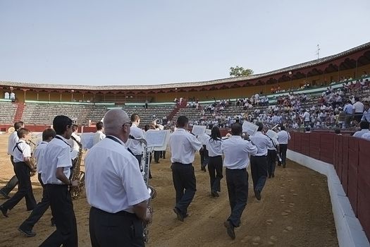 Symphonic Band of Baeza to the turning of honour in the bullring, Baeza, province of Jaen, Spain, 13 august 2010