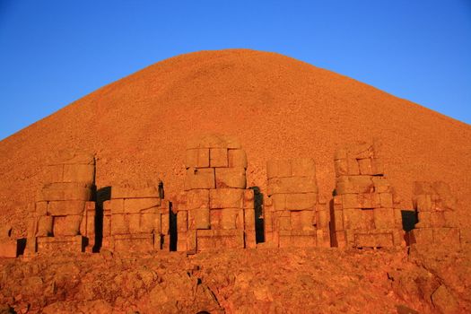 sun light on monument of god in nemrut adiyaman