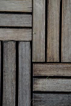 The passage with the same pattern in the garden.