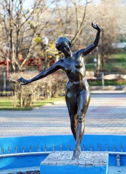Sculpture of a naked girl in Gorky Park