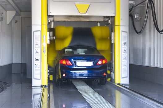 Automatic car wash - very fast and convenient service