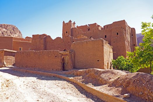 The fortified town of Ait ben Haddou near Ouarzazate Morocco on the edge of the sahara desert in Morocco. Famous for its use as a set in many films such as Lawrence of Arabia, Gladiator