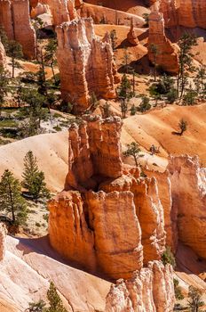 spectacular Hoodoo rock spires of Bryce Canyon, Utah, USA