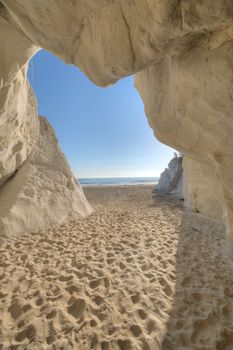 Pismo Beach limestone on Highway 1 costline