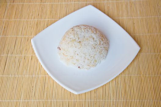 jasmine rice on white dish for eat