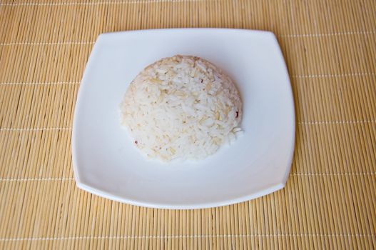 jasmine rice on white dish for eat