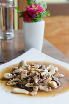 Stir fried  mushroom with oyster sauce on dish