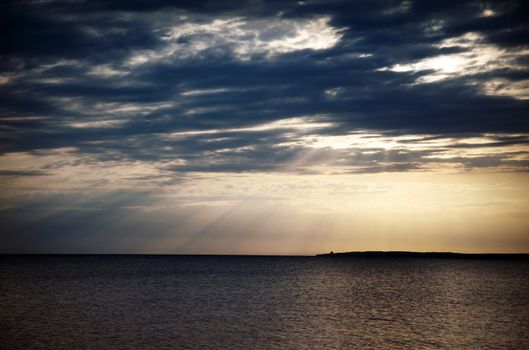 Horizontal photo of the sea during beautiful dark sunset