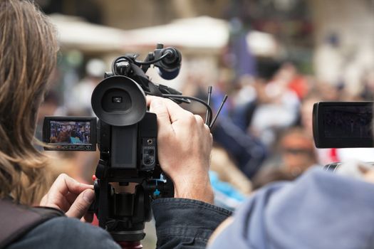 Covering an event with a video camera