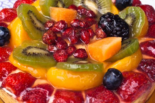 Cake with fresh fruits. closeup