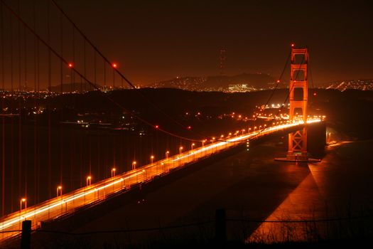 The Golden Gate Bridge in the night.