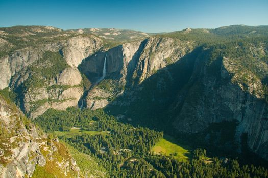 Scenic view of mountains and forest in Yosemite National Park viewed from Glacier Point, California, U.S.A.