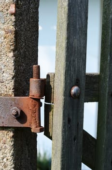 old hinge