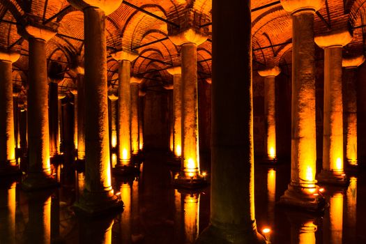 The Basilica Cistern (Turkish: Yerebatan Saray�� - "Sunken Palace", or Yerebatan Sarn��c�� - "Sunken Cistern"), is the largest of several hundred ancient cisterns that lie beneath the city of Istanbul (formerly Constantinople), Turkey.