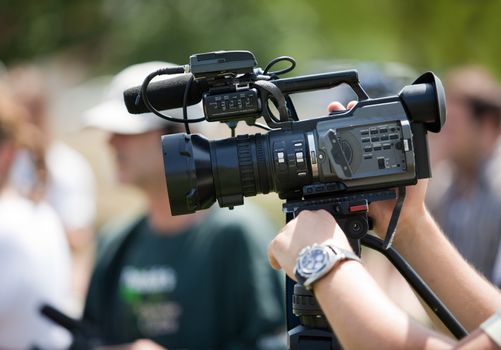 Covering an event with a video camera