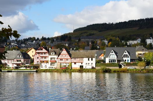 altes Fischerdorf Litzig, heute integriert in der Stadt Traben-Trarbach an der Mosel
