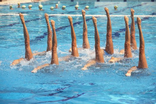 Synchronized swimmers choreography