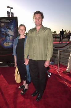 Bill Pullman and Tamara Hurwitz at the premiere of the 20 Century Fox film "Titan A.E." in Los Angeles, 06-13-00