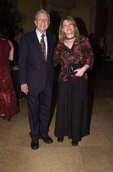 Don Knotts and date at the 2000 Vision Awards, held to raise funds to fight eye diseases. Beverly Hills, 06-17-00