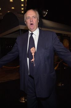 Tim Rice at the premiere of Dreamwork's "THE ROAD TO EL DORADO" in Westwood, 03-29-00