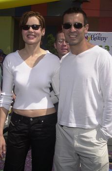 Geena Davis and boyfriend at the Education Works benefit to promote after-school activities, Universal Studios Hollywood, 03-25-00