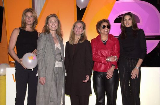 Rachel Hunter, Faye Dunaway, Cindy Crawford, Debbie Allen and Kate McEnroe at the unveiling of the new name for Romance Classics Television in Los Angeles, 11-29-00