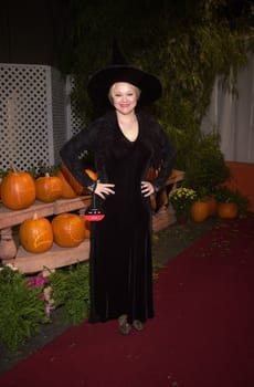 Caroline Rhea at the 2000 Dream Haloween bash to benefit the Children Affected by AIDS Foundation, Santa Monica, 10-28-00