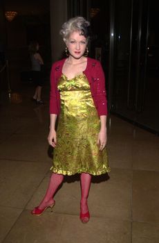 Cindy Lauper at the Lily Claire Foundation's third annual dinner to fight birth defects, Beverly Hills, 10-14-00