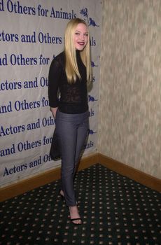 Adrienne Frantz at the Actors and Others for Animals benefit, Universal City, 10-21-00