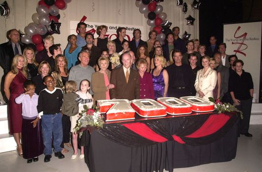 The Whole Cast at the Young & The Restless 7000th Episode bash in Hollywood. 09-28-00