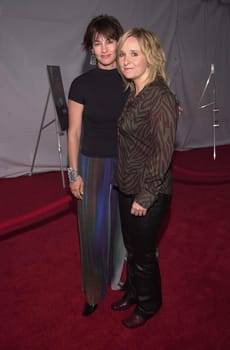 Julie Cypher and Melissa Ethridge at the premiere of Showtime's "DIRTY PICTURES" in Santa Monica, 05-23-00