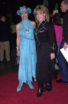Loni Anderson and Barbara Eden at SHARE's 47th Annual "Boomtown" party, in Studio City, 05-13-00
