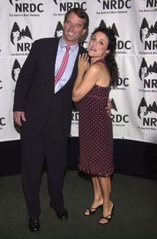 Robert Kennedy Jr. and Julia Louis Dreyfus at the Natural Resources Defense Council's "Earth To L.A." benefit held in Los Angeles, 05-31-00