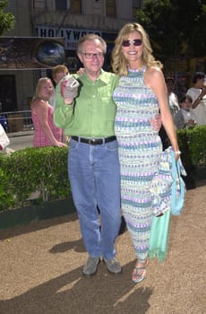 Larry King and wife Shawn Southwick at the premiere of Disney's "DINOSAUR" in Hollywood, 05-13-00