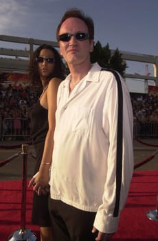 Quentin Taratino and Date at the premiere of Paramount Picture's "MISSION IMPOSSIBLE 2" in Hollywood, 05-18-00