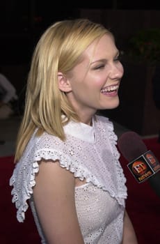 KIRSTEN DUNST at the premiere of Disney and Touchstones "Crazy/Beautiful" at the GCC Avco Cinema, Westwood, 06-28-01