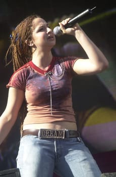 Dream at the KIIS FM annual Wango Tango concert, Dodger Stadium, 06-01-01