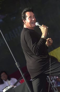 Wayne Newton at the KIIS FM annual Wango Tango concert, Dodger Stadium, 06-01-01