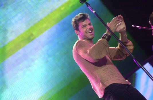 Ricky Martin at the KIIS FM annual Wango Tango concert, Dodger Stadium, 06-01-01