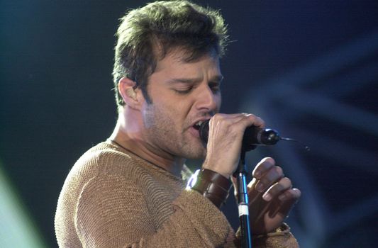 Ricky Martin at the KIIS FM annual Wango Tango concert, Dodger Stadium, 06-01-01