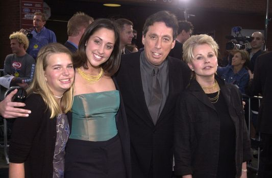 Caroline, Catherine, Ivan and Genevieve Reitman at the premiere of Dreamwork's "Evolution" at Mann's National Theater, Westwood, 06-01-01