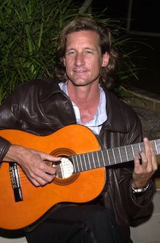 MATTHEW HOOKER performs his song "I Am Not A Stalker" outside KLSX Studios, Los Angeles, 05-01-01. Hooker was accused of stalking Nicole Kidman.