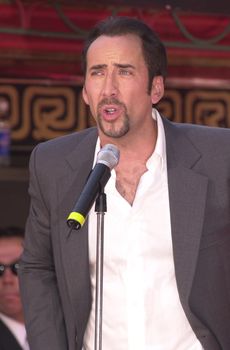 Nicolas Cage at the handprint/footprint ceremony for Nicolas Cage at the Chinese Theater, Hollywood, 08-14-01