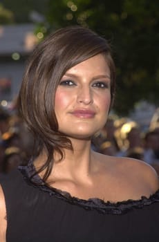 JENNIFER GIMENEZ at the premiere of Dimension Film's "The Others" at the Directors Guild of America, Hollywood, 08-07-01
