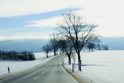 B 269 near Morbach in the Hunsrück in winter