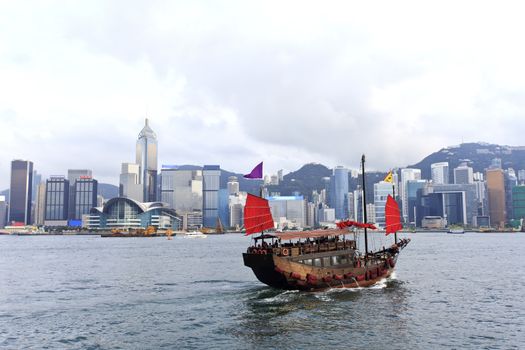 Hong Kong icon - Junk boat at harbor