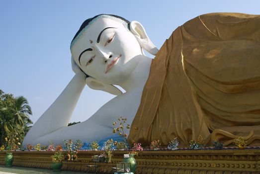 Reclining Buddha, Bago, Myanmar, Asia