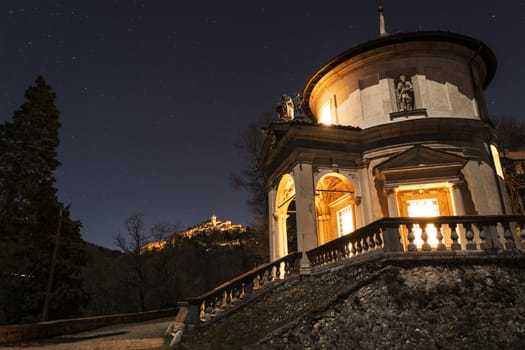 Seven Chapel on the Sacred Way in night photography, Varese
