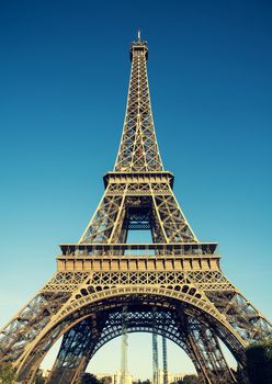 Vintage image of the Tour Eiffel in Paris